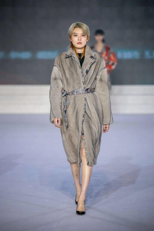 2020 裘都杯 中國裘皮服裝創(chuàng)意設計大賽總決賽及頒獎盛典展示新時代下 裘祖文化