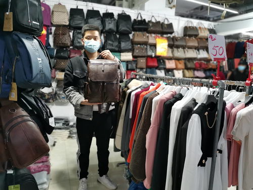 首屆春季外貿絲綢服裝商品購物節璀璨啟幕，日用百貨琳瑯滿目